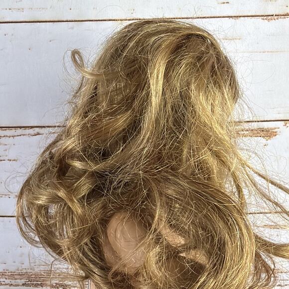 AMERICAN GIRL DOLL Tan Skin, Green Eyes, Light brown Hair Leah Clark - Picture 5 of 10